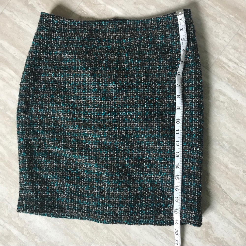 Loft Skirt - Picture 2 of 5